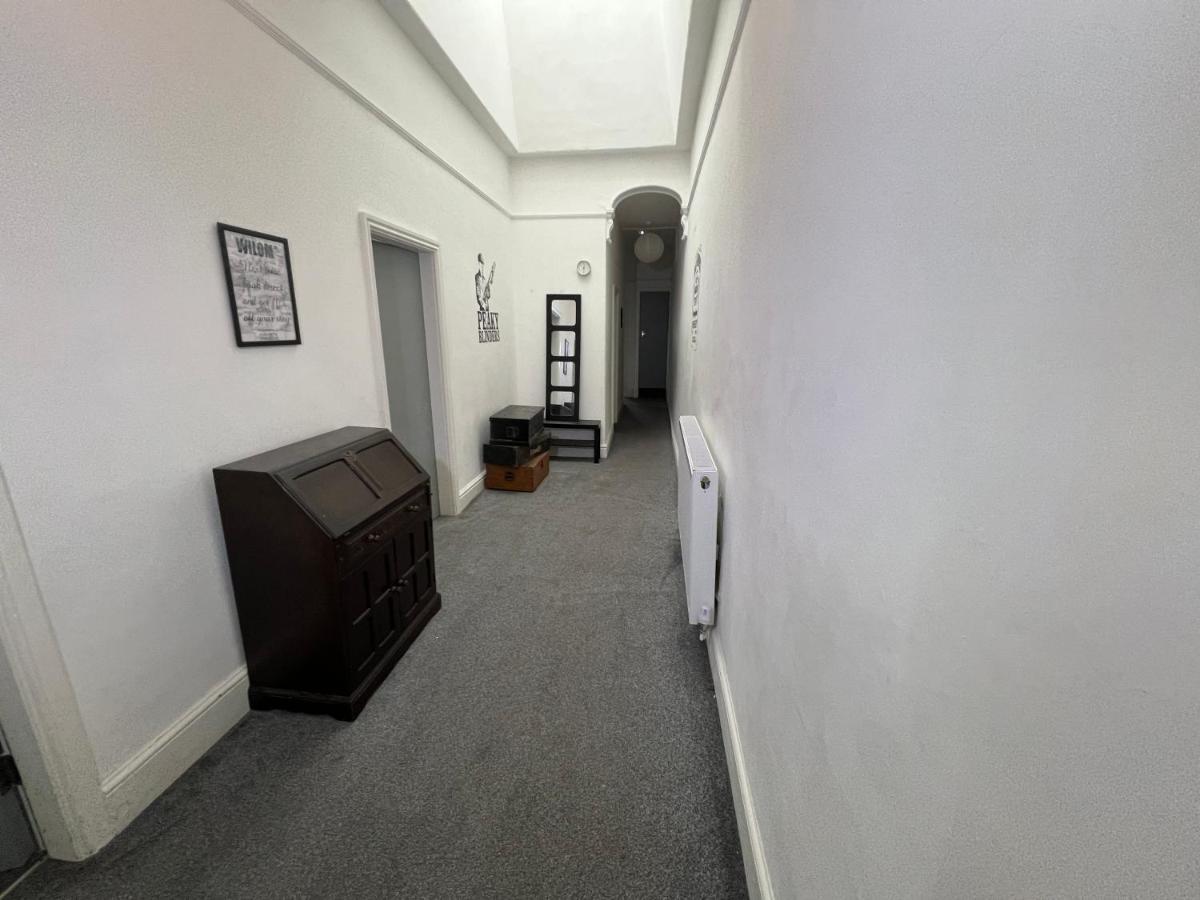 Peaky Blinders Apartment 5 Min Walk To Blackpool Tower Sleeps Up To 14 Екстериор снимка