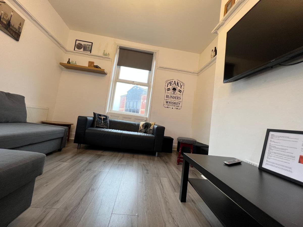 Peaky Blinders Apartment 5 Min Walk To Blackpool Tower Sleeps Up To 14 Екстериор снимка